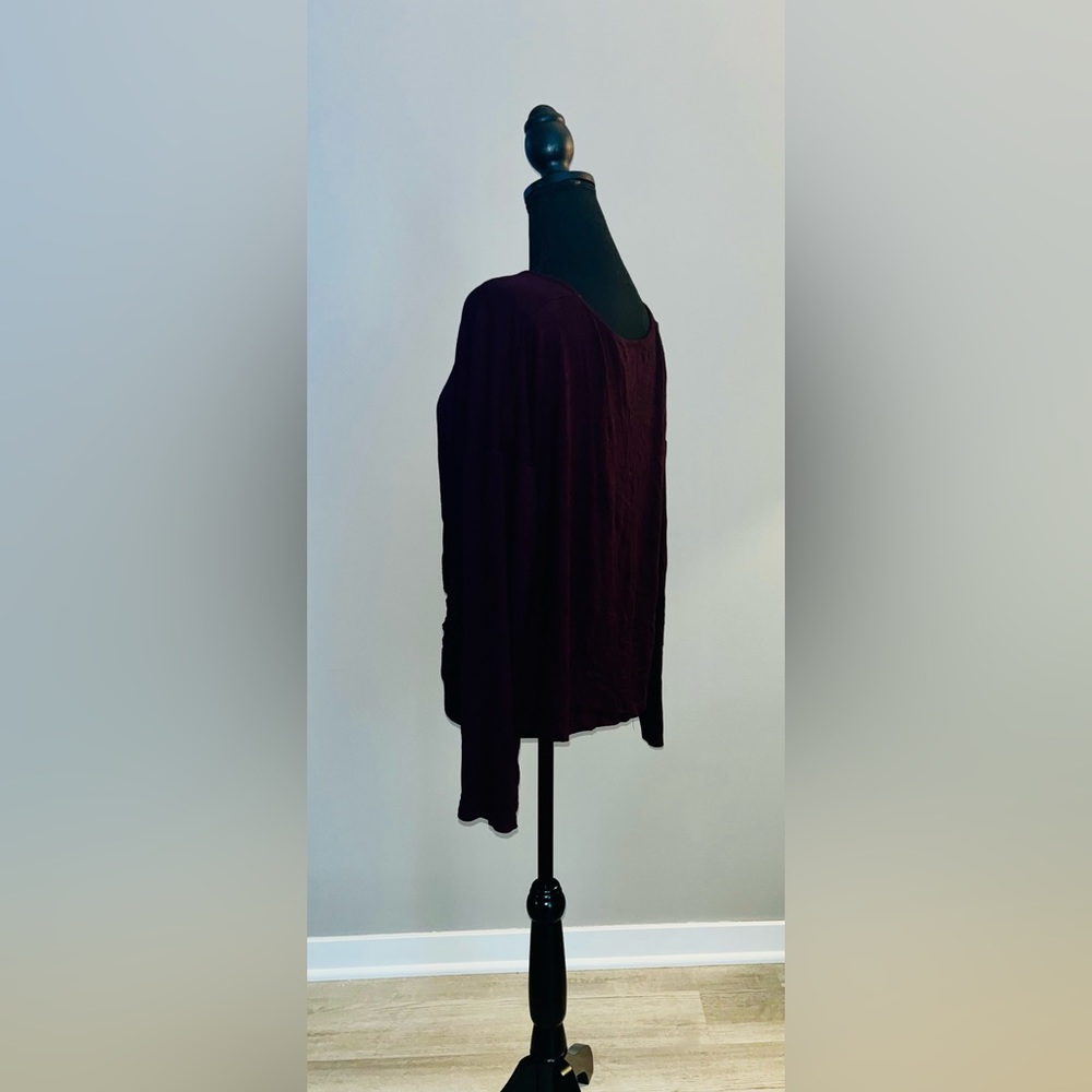 Lightweight soft deep burgundy long sleeve sweater.